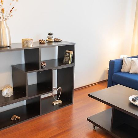 Spacious 2Br Dristor Apartment Bukares Bagian luar foto