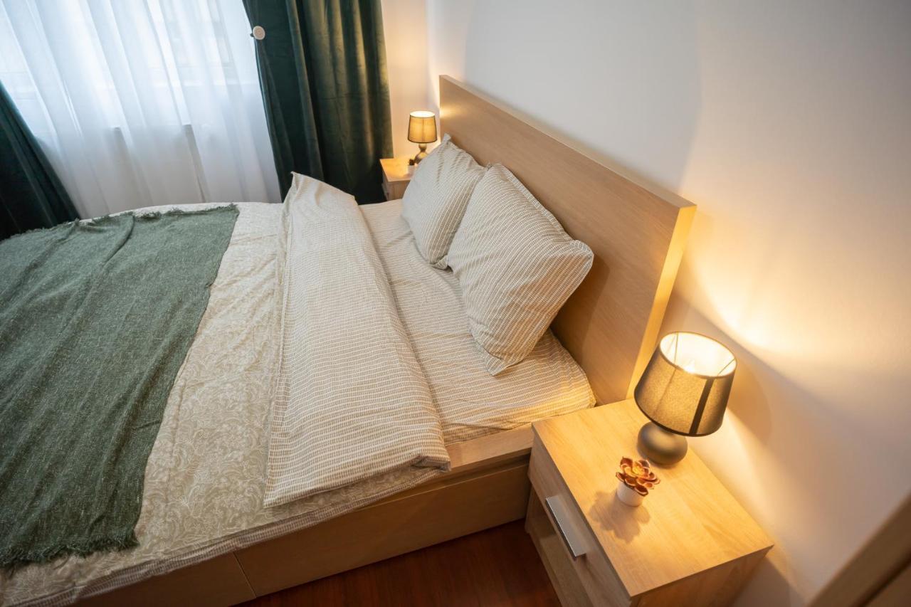 Spacious 2Br Dristor Apartment Bukares Bagian luar foto