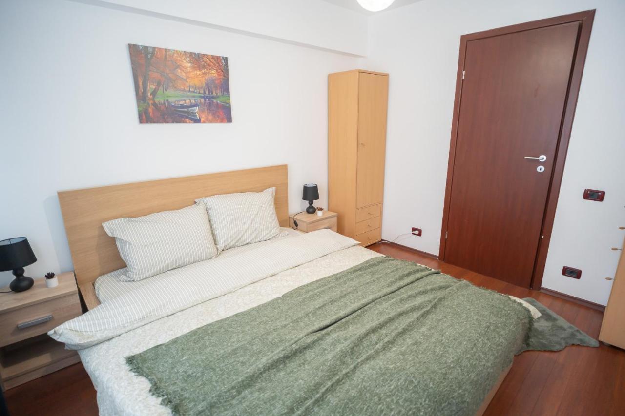 Spacious 2Br Dristor Apartment Bukares Bagian luar foto