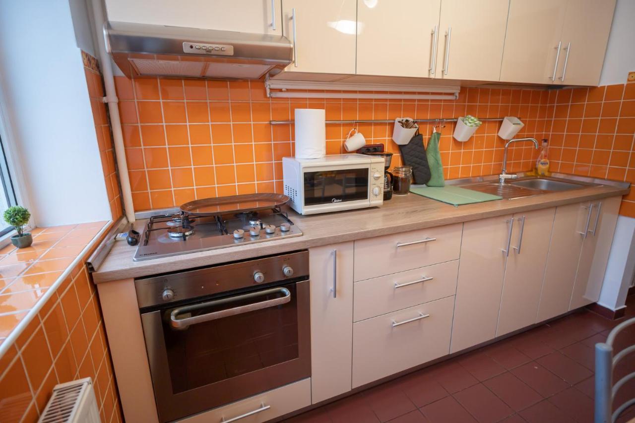 Spacious 2Br Dristor Apartment Bukares Bagian luar foto