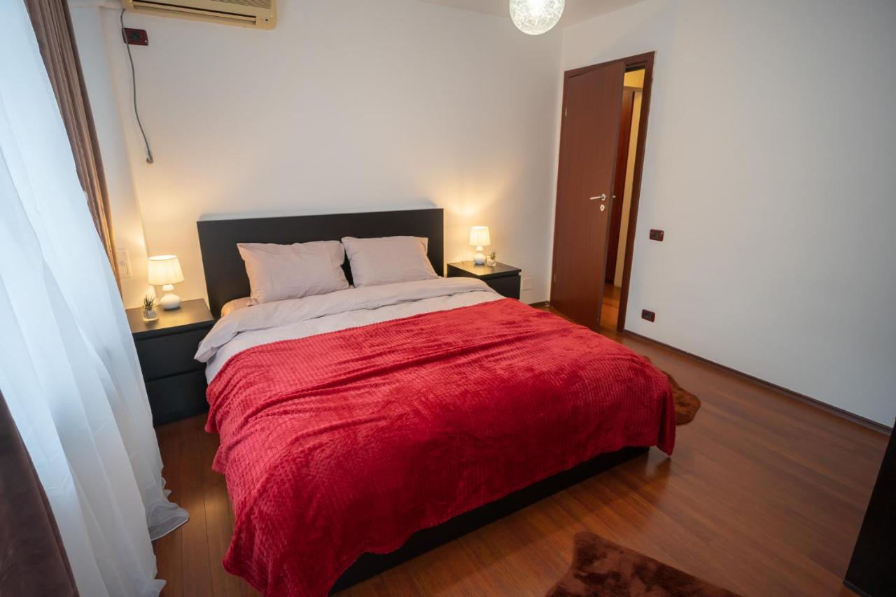 Spacious 2Br Dristor Apartment Bukares Bagian luar foto
